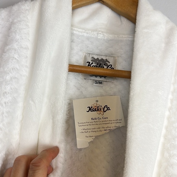 NEW Keiki Co. Luxury Long Spa Robe SM White Plush Kimono Style Bathrobe USA Made - Picture 16 of 16